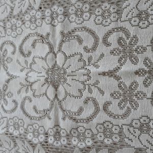 Quaker Lace tablecloth